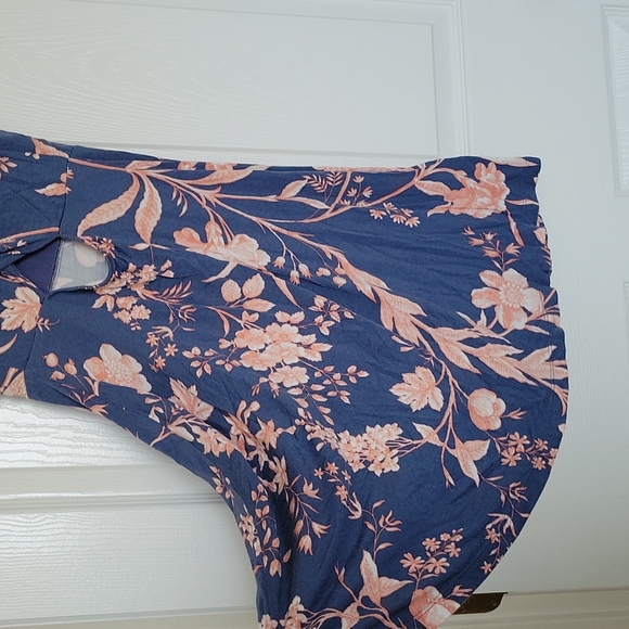 LOFT Floral Dress - Picture 4 of 4